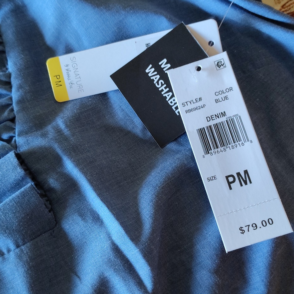 Blue Dress Machine Washable. - Picture 4 of 4